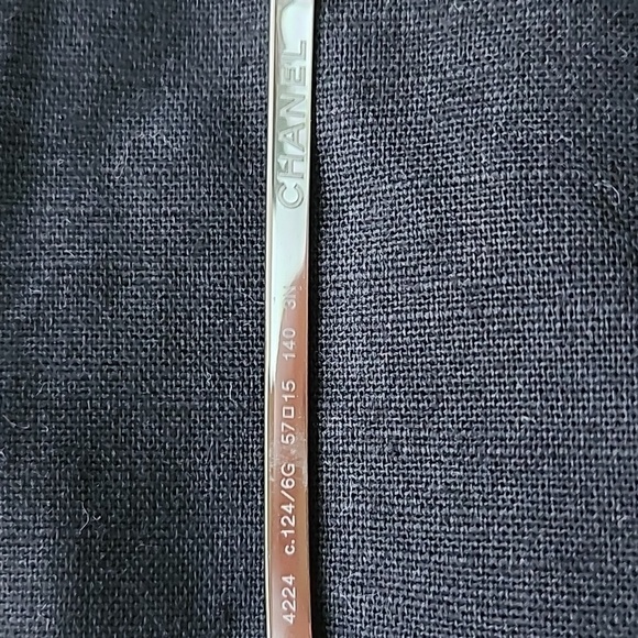 Authentic Like new Unisex Chanel 4224 Aviator sunglasses - Picture 5 of 7